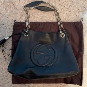 GUCCI black pebbled leather chain tote should bag